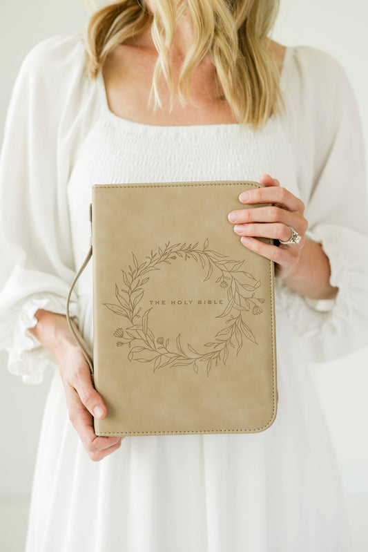 Wreath Bible Cover/Case