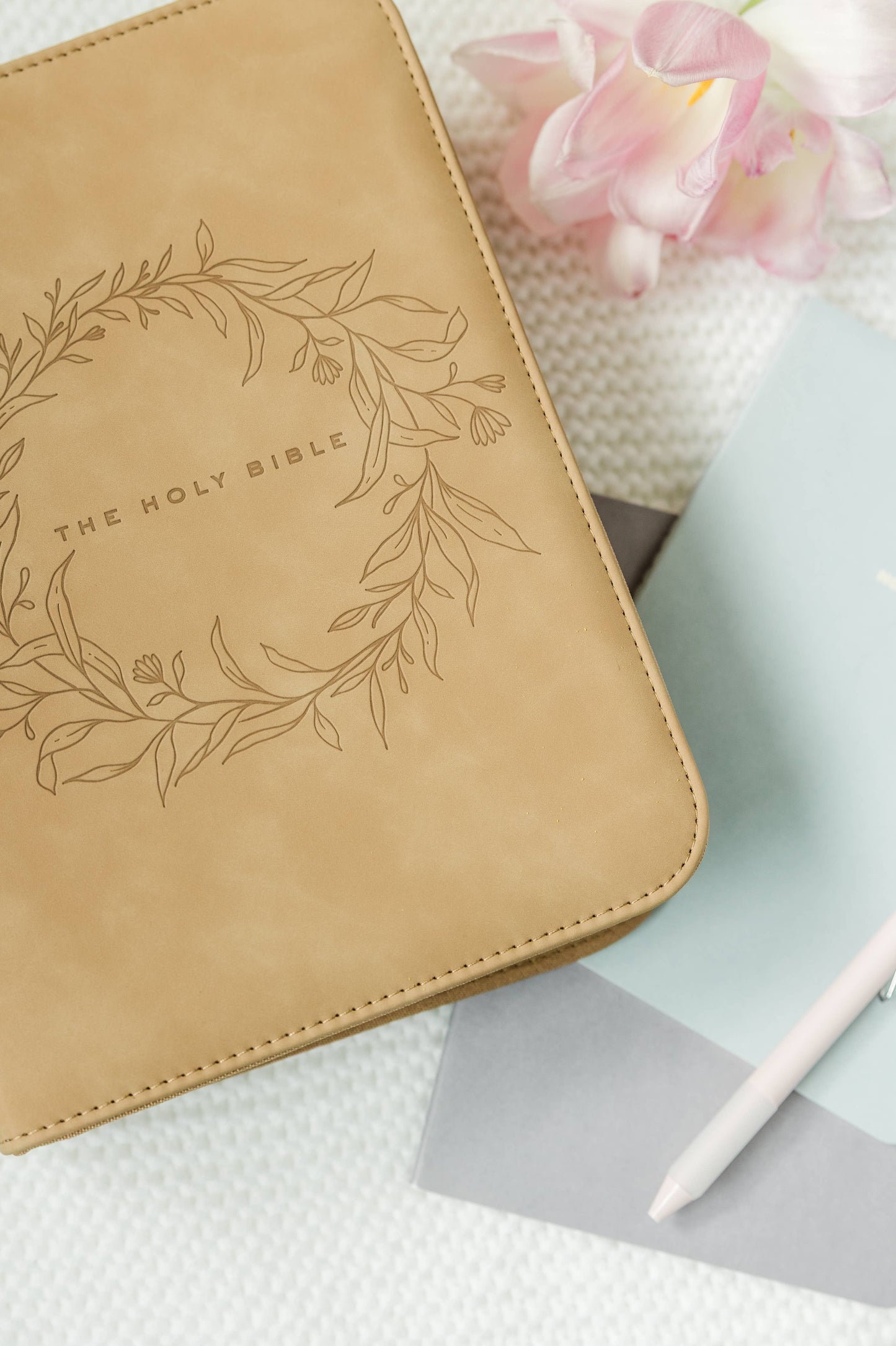 Wreath Bible Cover/Case